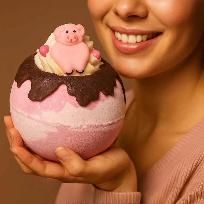 Piggy In The Middle  Bath Bomb