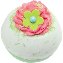 Apple & Raspberry Swirl Bath bomb