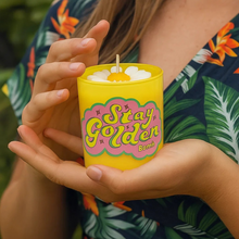 Stay Golden Flower Piped Glass Candle