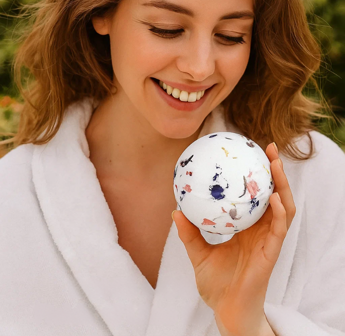 Field of Lilac Vegan RAW Bath bomb