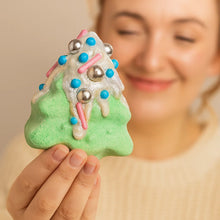 Oh Christmas Tree-tment Bath bomb